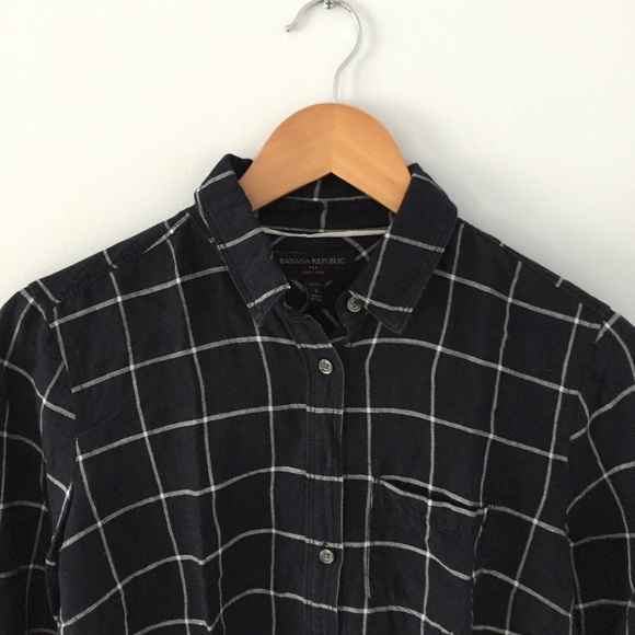 Banana Republic Grid Pattern Navy Button Up Shirt - Picture 3 of 3